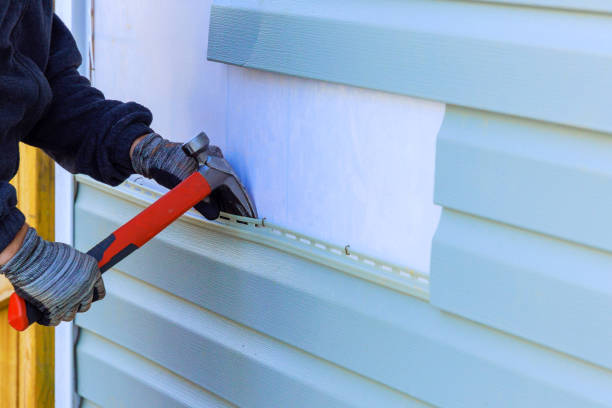 Reliable Wood Siding contractor in Hudson, IL by Creative Siding